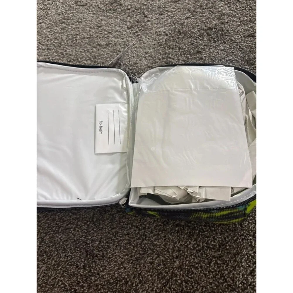 Insulated lunch bag with stickers